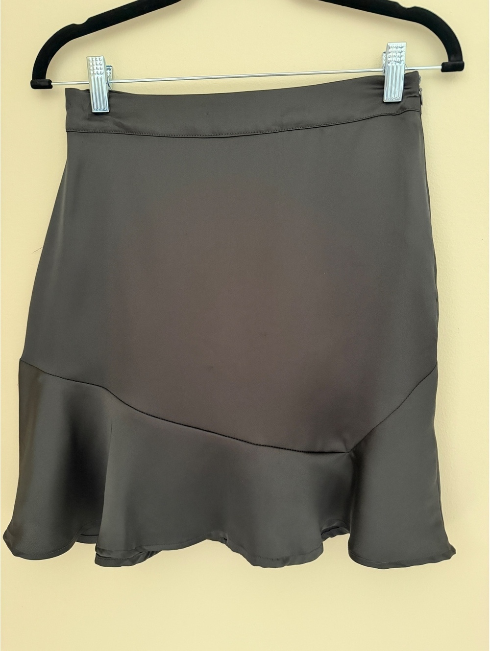 S Sincerely Jules black ruffle skirt
